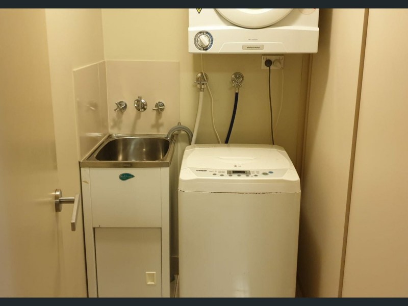 202/12-21 Gregory Street, Westcourt QLD 4870