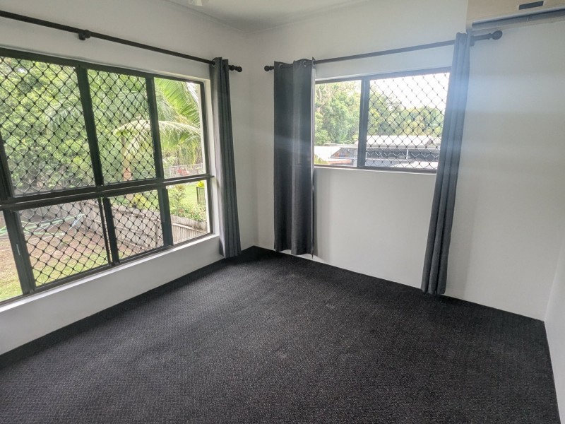 2/64 Baronia Street, Holloways Beach QLD 4878