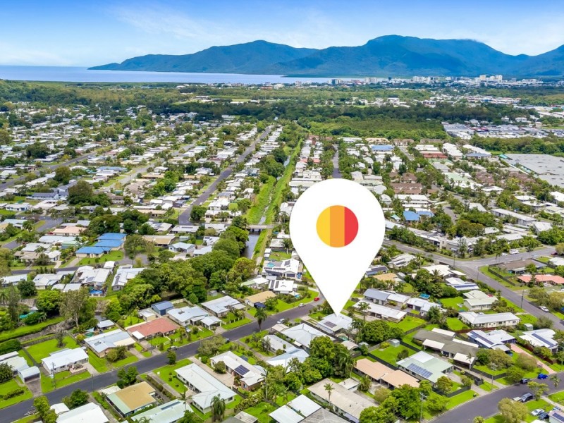 16 Trucano Close, Whitfield QLD 4870