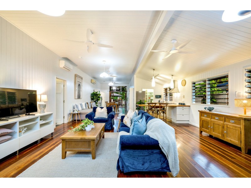 96 Christensen Street, Machans Beach QLD 4878