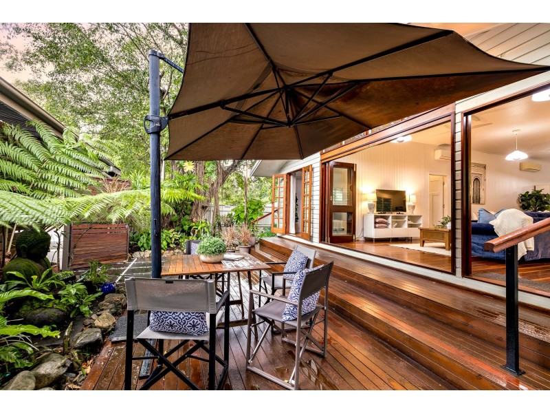 96 Christensen Street, Machans Beach QLD 4878