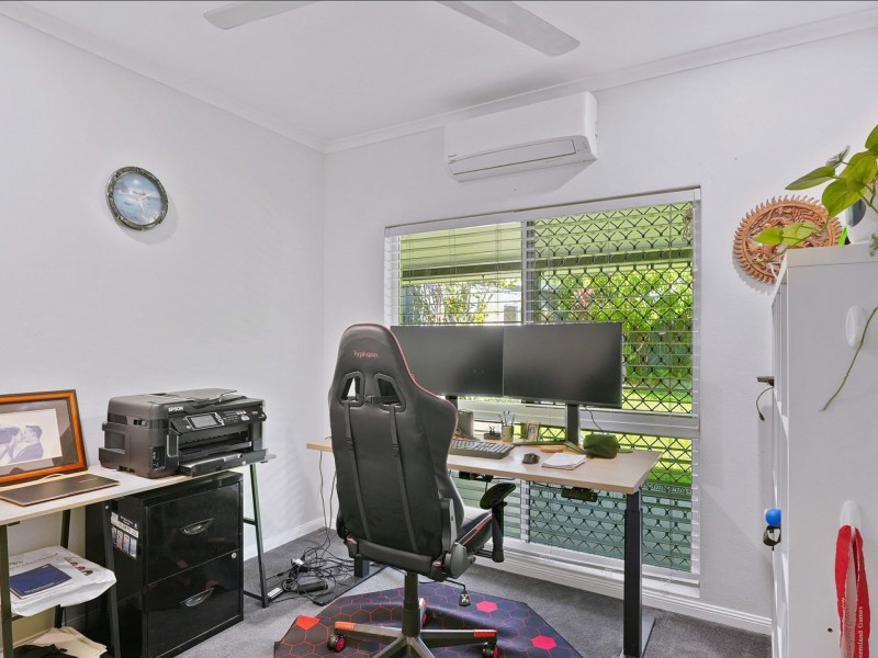 5 Thetford Close, Clifton Beach QLD 4879