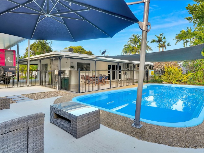 5 Thetford Close, Clifton Beach QLD 4879