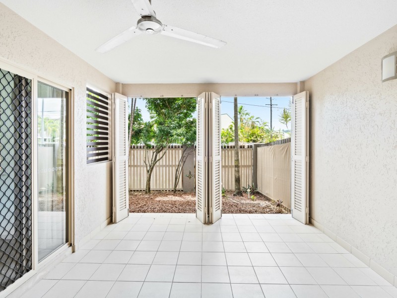102/2-8 Centenary Close, Manoora QLD 4870
