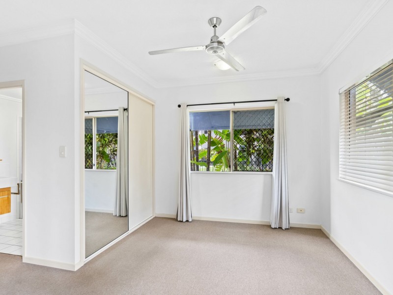 102/2-8 Centenary Close, Manoora QLD 4870