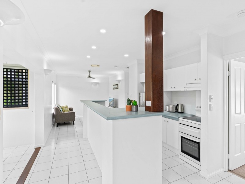 9/28 Springfield Crescent, Manoora QLD 4870