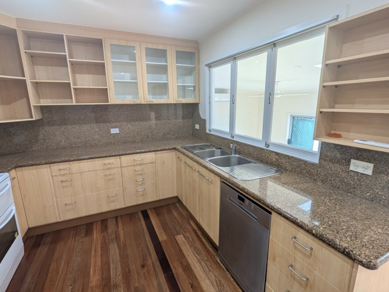 166 Progress Road, White Rock QLD 4868