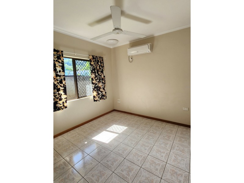 1/8 Kangaroo Street, Bentley Park QLD 4869