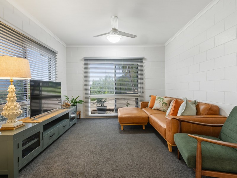 2 Gadaloff Close, Gordonvale QLD 4865