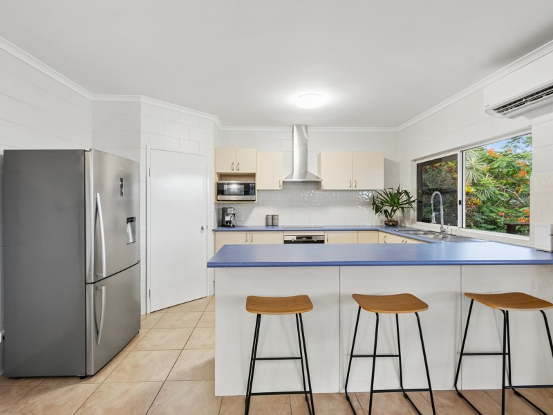 2 Gadaloff Close, Gordonvale QLD 4865