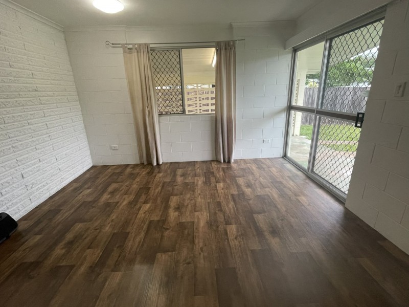 2/133 Russell Street, Edge Hill QLD 4870