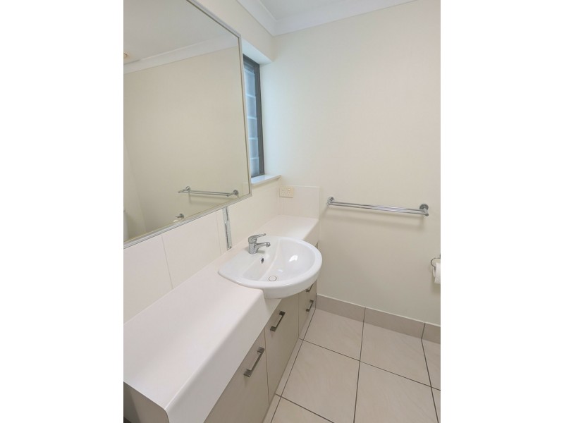 5/68 Charles Street, Manunda QLD 4870