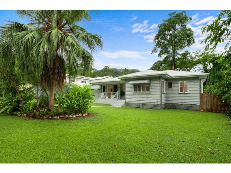 32 Nolan Street, Whitfield QLD 4870