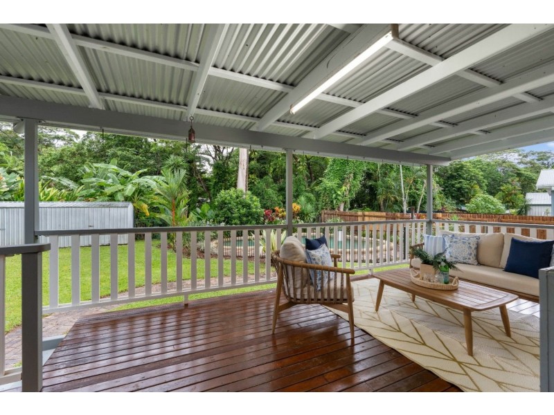 32 Nolan Street, Whitfield QLD 4870