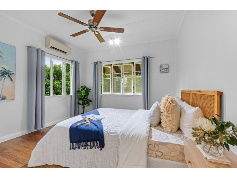 32 Nolan Street, Whitfield QLD 4870