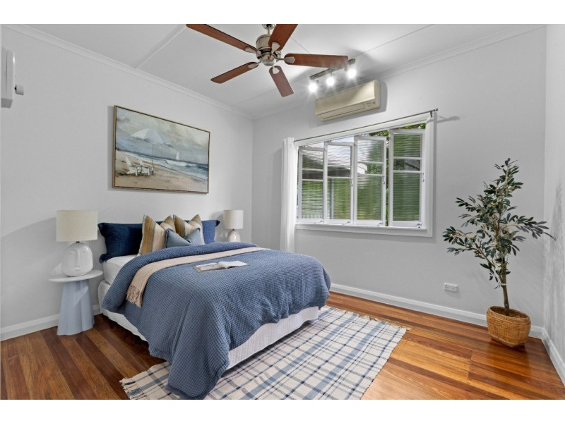 32 Nolan Street, Whitfield QLD 4870