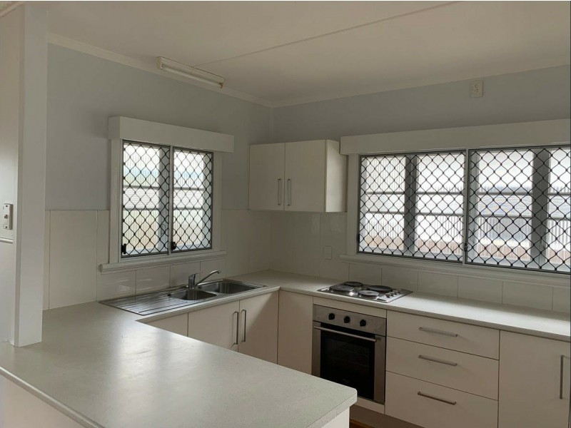 193 Newell Street, Bungalow QLD 4870