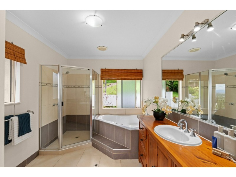 79 Nolan Street, Whitfield QLD 4870