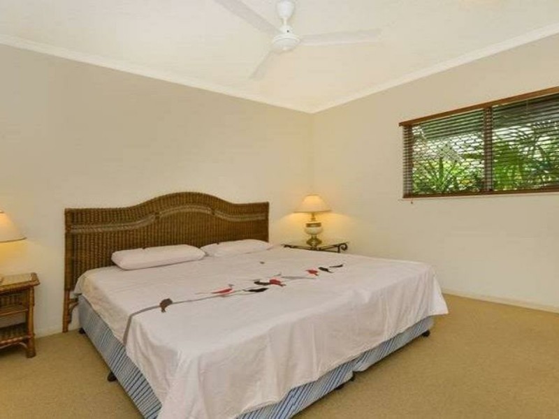 1401/2 Greenslopes Street, Cairns North QLD 4870