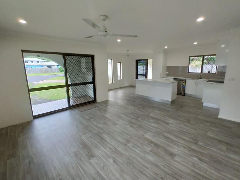 6 Metric Close, Smithfield QLD 4878