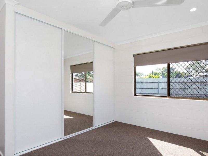 6 Metric Close, Smithfield QLD 4878