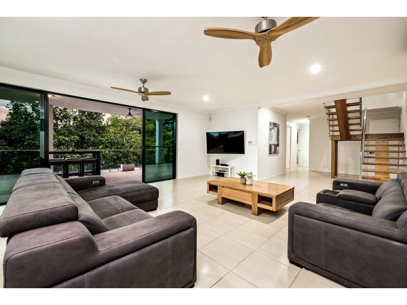 12 Bel-Air Drive, Whitfield QLD 4870