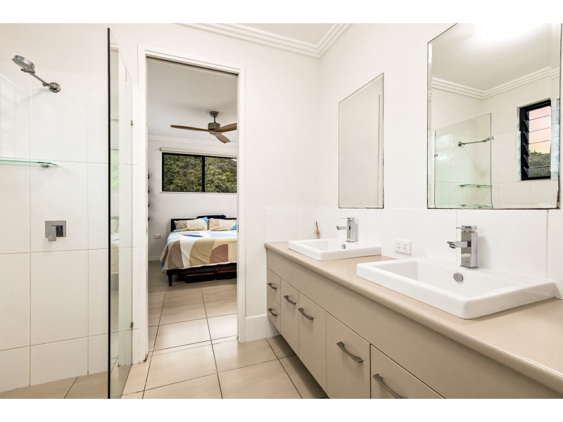 12 Bel-Air Drive, Whitfield QLD 4870