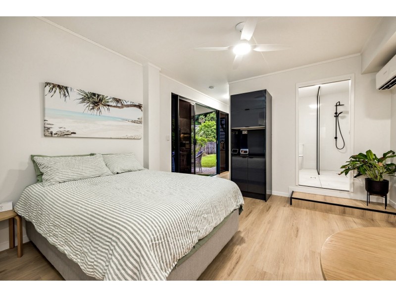 12 Bel-Air Drive, Whitfield QLD 4870