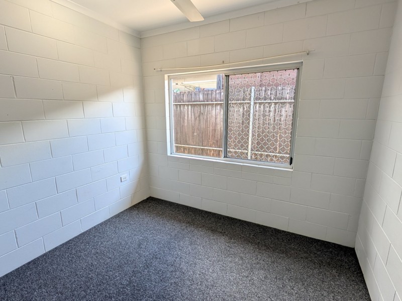 27 Frangipanni Street, White Rock QLD 4868