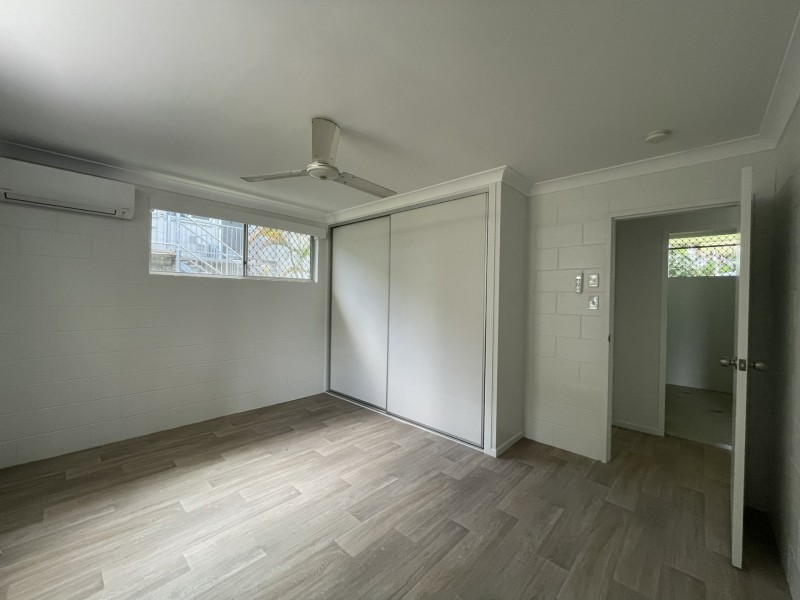 1/122 Wistaria Street, Holloways Beach QLD 4878