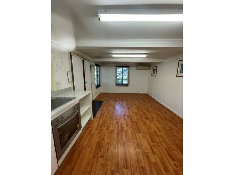 33 George Street, Earlville QLD 4870