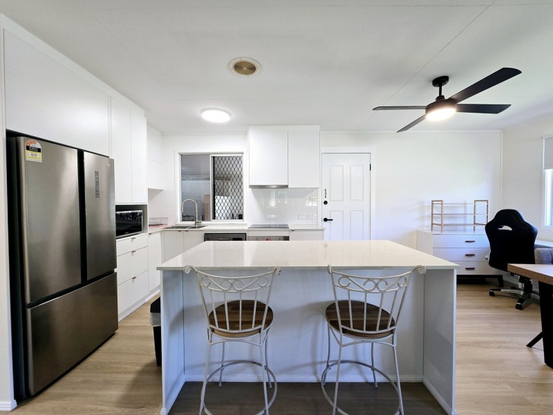 129 Greenslopes Street, Edge Hill QLD 4870