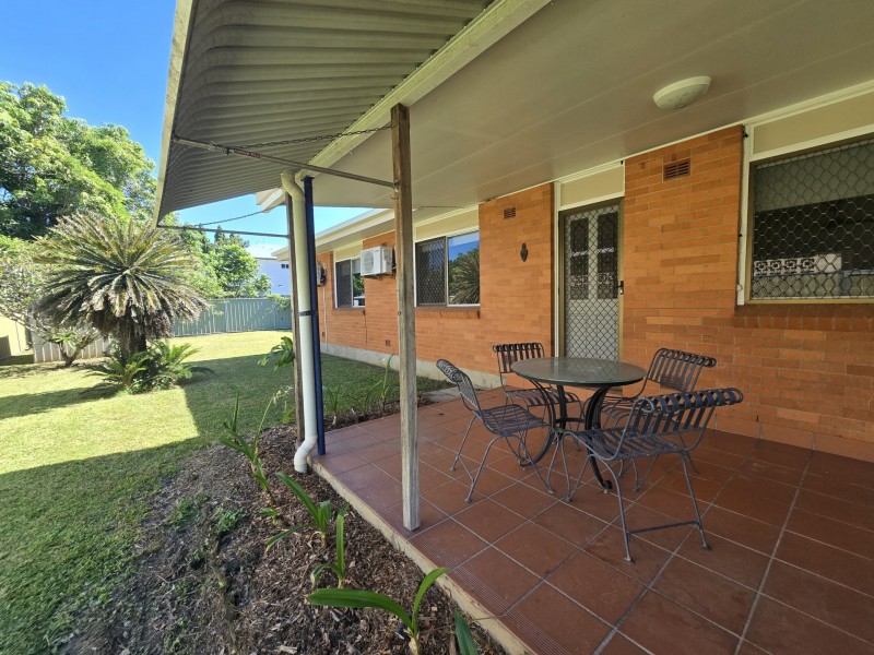 129 Greenslopes Street, Edge Hill QLD 4870