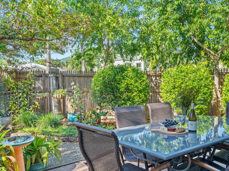 3/10 Grantala Street, Manoora QLD 4870