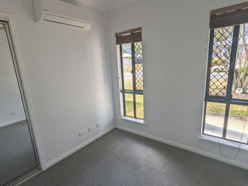 38 Roderick Street, Bentley Park QLD 4869