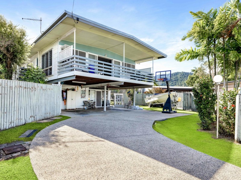 38 Cassia Street, Edge Hill QLD 4870