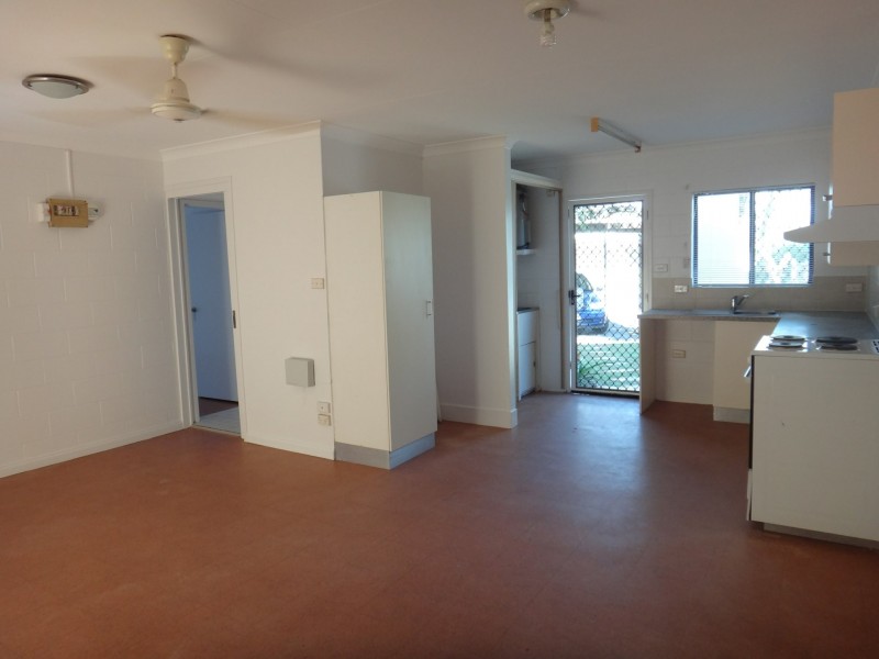 1/71 Boland Street, Westcourt QLD 4870