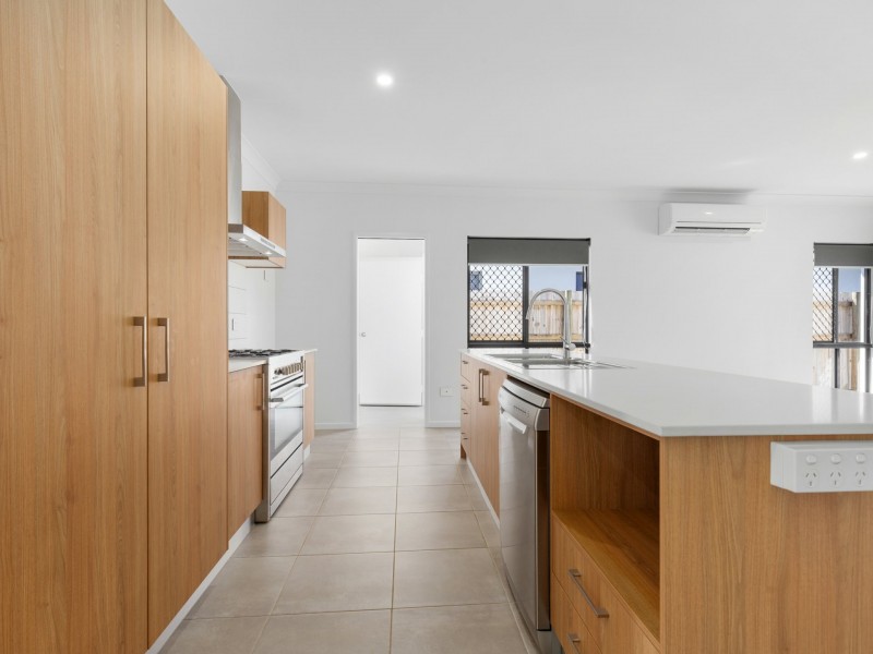 24 Etty Street, Kewarra Beach QLD 4879