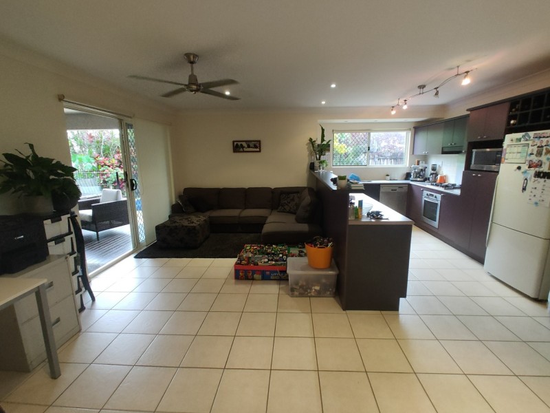 25 St Albans Close, Brinsmead QLD 4870