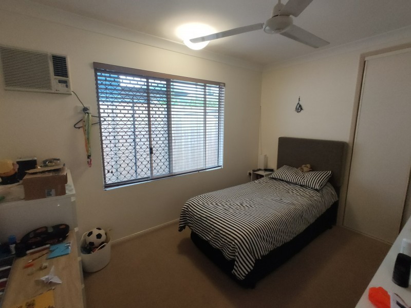 25 St Albans Close, Brinsmead QLD 4870