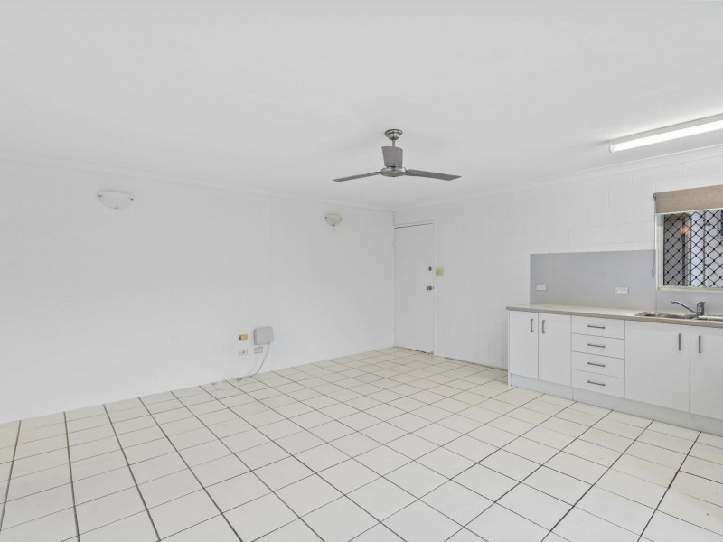 2/20 Jensen Street, Manoora QLD 4870