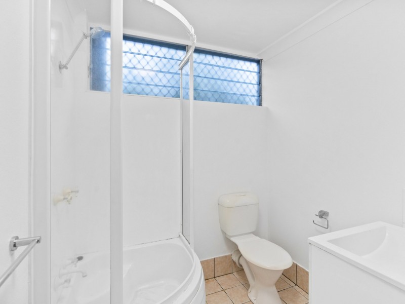 2/20 Jensen Street, Manoora QLD 4870