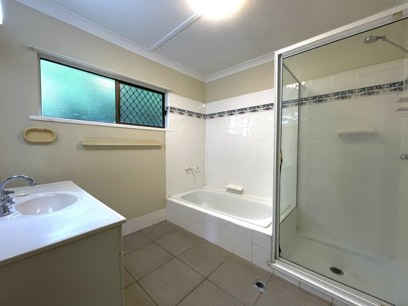 27 Behan Street, Stratford QLD 4870