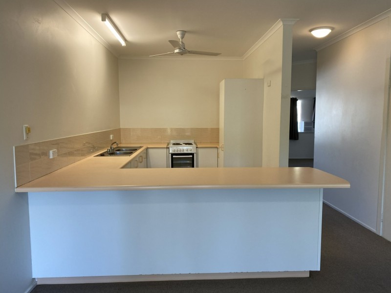 9/13 Springfield Crescent, Manoora QLD 4870