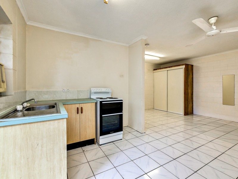 Unit 6/390-392 Mayers Street, Edge Hill QLD 4870