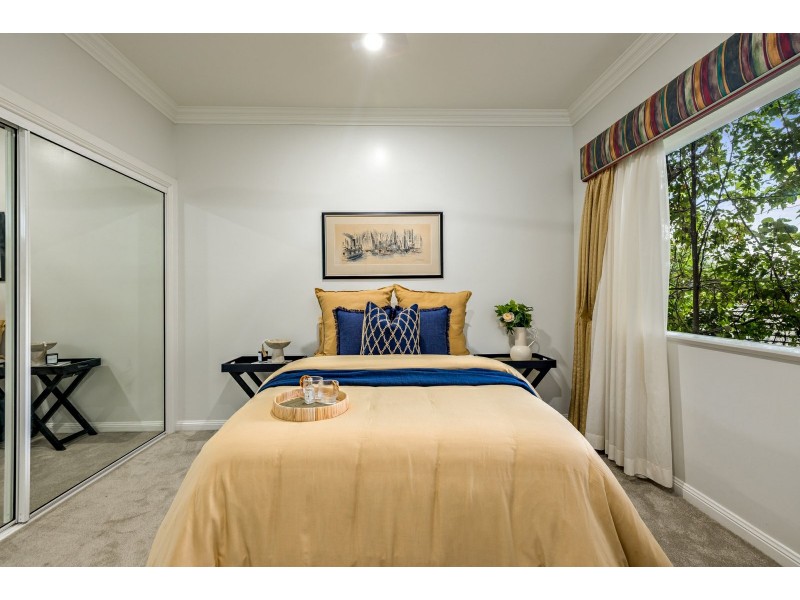 71 Summer Hill Drive, Mooroobool QLD 4870