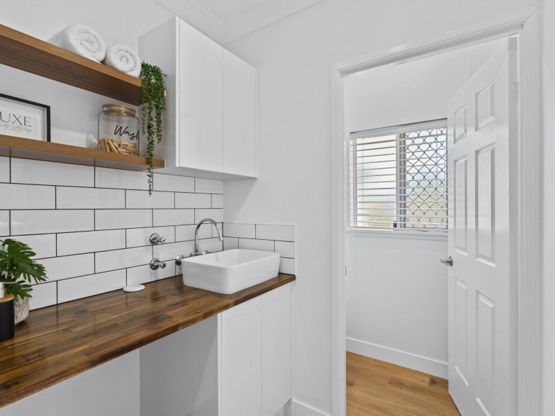 8/15 Grantala Street, Manoora QLD 4870