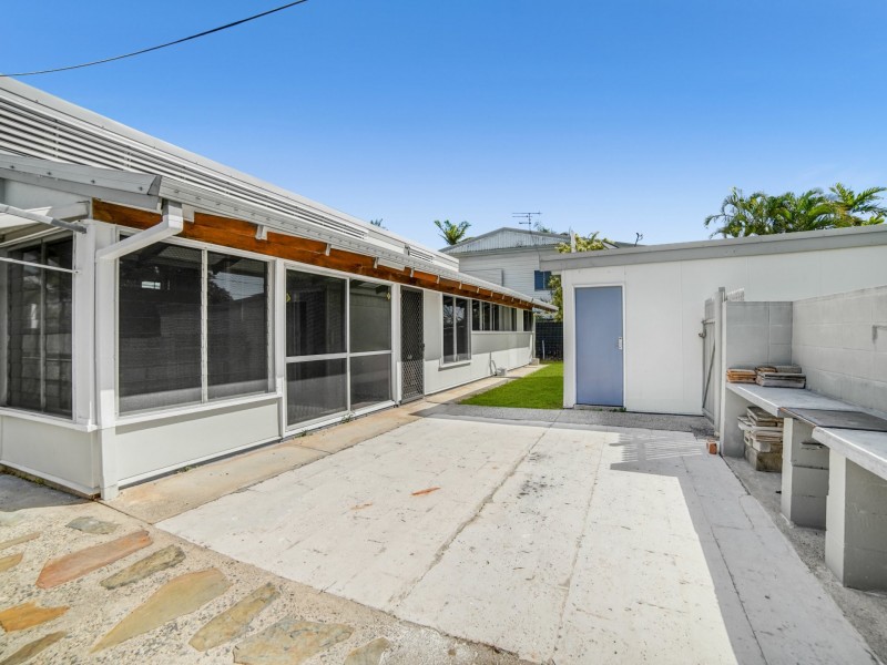 3 Perkins Street, Manoora QLD 4870