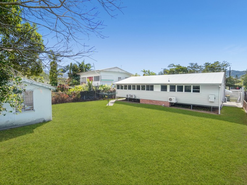 3 Perkins Street, Manoora QLD 4870