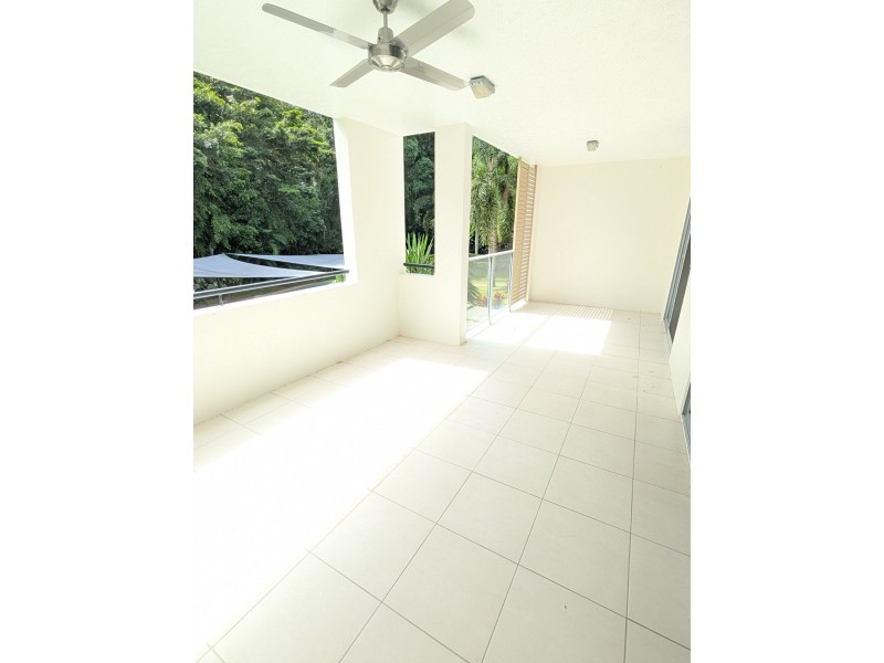 4/15 McLean Street, Cairns North QLD 4870